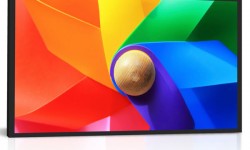 ЖК-дисплей DynaScan DS72LT6, диагональ 72”, яркость 5000 кд/м<sup>2</sup>